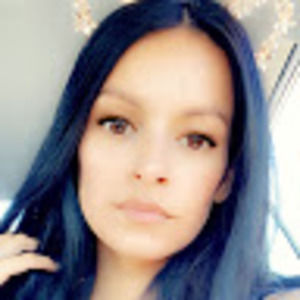 Meet your Posher, Leslie